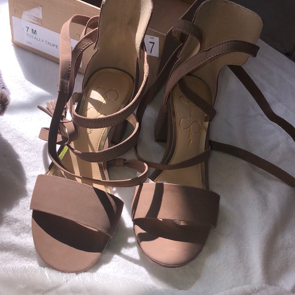 brand new jessica simpson block heel